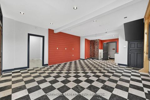 Photo 2 at 89 Toronto Street, City Centre, Barrie