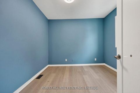 Photo 11 at 89 Toronto Street, City Centre, Barrie
