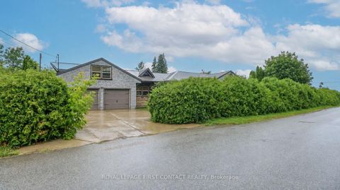 Photo 3 at 523 Lake Drive E, Historic Lakeshore Communities, Georgina