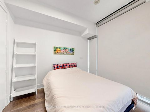 Photo 16 at 732 - 39 Queens Quay E, Waterfront Communities C8, Toronto