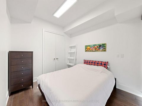 Photo 18 at 732 - 39 Queens Quay E, Waterfront Communities C8, Toronto
