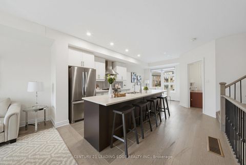 Photo 17 at 332 Laplante Street, Summerhill Estates, Newmarket