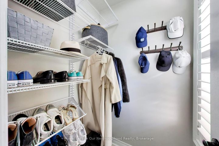 Photo 11 at 2324 Woodcrest Drive, WM Westmount, Oakville