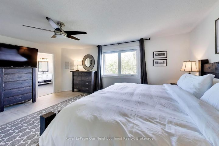 Photo 13 at 2324 Woodcrest Drive, WM Westmount, Oakville