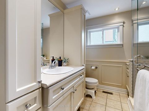 Photo 11 at 30 Sir Caradoc Place, Markham Village, Markham