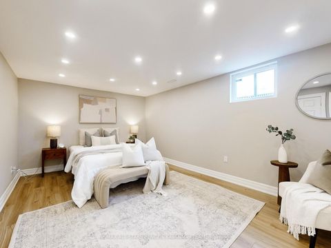 Photo 18 at 30 Sir Caradoc Place, Markham Village, Markham