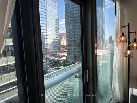 Photo 9 at 1709 - 14 York Street, Waterfront Communities C1, Toronto