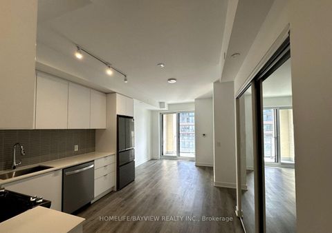 Photo 5 at 808 - 100 Eagle Rock Way, Rural Vaughan, Vaughan