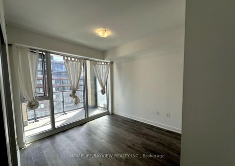 Photo 8 at 808 - 100 Eagle Rock Way, Rural Vaughan, Vaughan