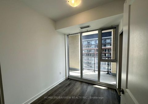 Photo 11 at 808 - 100 Eagle Rock Way, Rural Vaughan, Vaughan