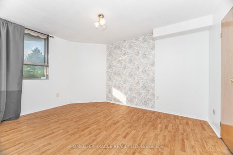 Photo 14 at 208 - 236 Albion Road, Old Rexdale, Toronto