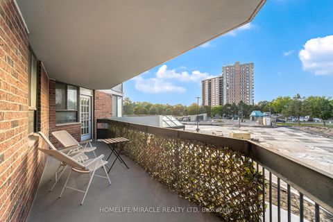 Photo 27 at 208 - 236 Albion Road, Old Rexdale, Toronto
