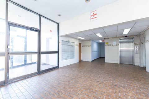 Photo 3 at 108 - 10 Eddystone Avenue, Jane Heights, Toronto