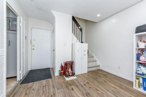 Photo 4 at 108 - 10 Eddystone Avenue, Jane Heights, Toronto