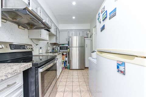 Photo 23 at 108 - 10 Eddystone Avenue, Jane Heights, Toronto