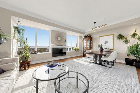 Photo 3 at LPH 1 - 2 Clairtrell Road, Willowdale East, Toronto