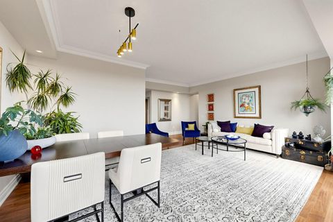 Photo 5 at LPH 1 - 2 Clairtrell Road, Willowdale East, Toronto