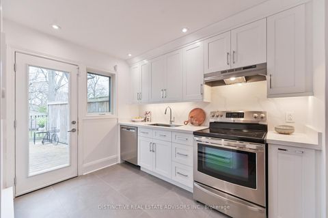 Photo 13 at 168 Moore Avenue, Moore Park, Toronto