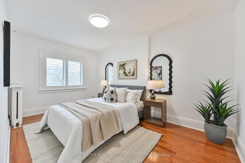 Photo 18 at 168 Moore Avenue, Moore Park, Toronto