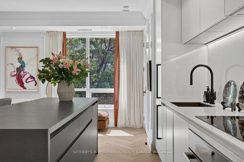 Photo 10 at 301 - 20 Scrivener Square, Moore Park, Toronto