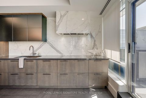Photo 10 at 602E - 500 Queens Quay W, Waterfront Communities C1, Toronto
