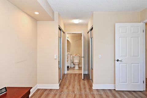 Photo 27 at 203 - 91 Townsgate Drive, Yorkhill, Vaughan