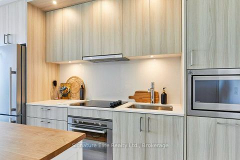 Photo 5 at 4207 - 30 Inn on the Park Drive, Don Mills, Toronto