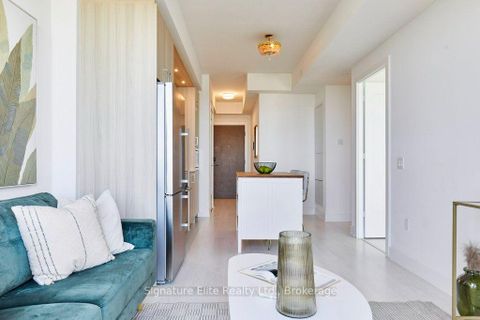 Photo 13 at 4207 - 30 Inn on the Park Drive, Don Mills, Toronto