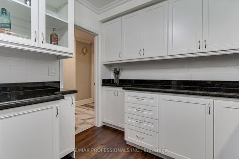 Photo 12 at 40 Cowley Avenue, City Centre West, Toronto