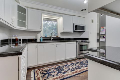 Photo 13 at 40 Cowley Avenue, City Centre West, Toronto
