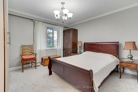 Photo 15 at 40 Cowley Avenue, City Centre West, Toronto