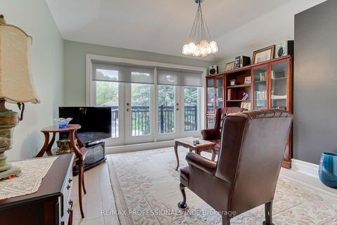 Photo 30 at 40 Cowley Avenue, City Centre West, Toronto