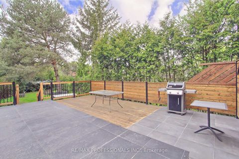 Photo 37 at 40 Cowley Avenue, City Centre West, Toronto