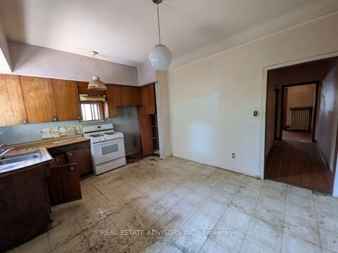 Photo 6 at 61 Greensides Avenue, Wychwood, Toronto