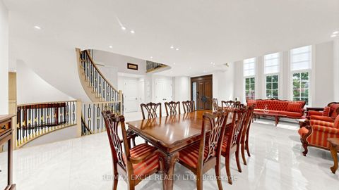 Photo 8 at 2B Trinity Crescent, Doncrest, Richmond Hill