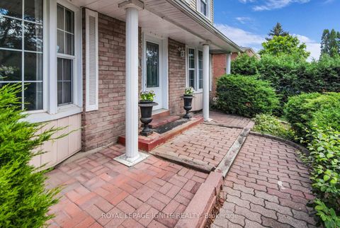 Photo 3 at 55 Fawcett Trail, Malvern, Toronto
