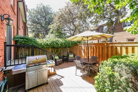 Photo 2 at 70 Sylvan Valley Way, Nortown, Toronto