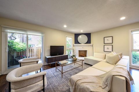 Photo 8 at 70 Sylvan Valley Way, Nortown, Toronto