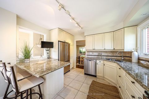 Photo 10 at 70 Sylvan Valley Way, Nortown, Toronto