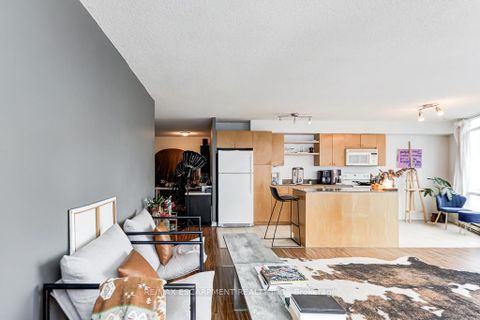 Photo 8 at 2510 - 373 Front Street W, Waterfront Communities C1, Toronto