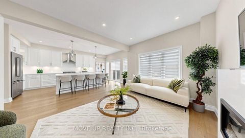 Photo 3 at 35 Lauderdale Drive, Patterson, Vaughan