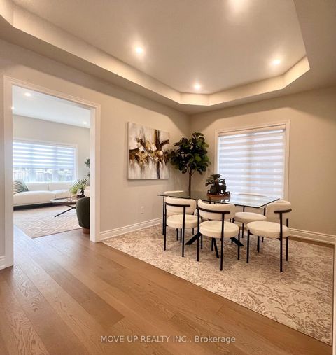 Photo 15 at 35 Lauderdale Drive, Patterson, Vaughan