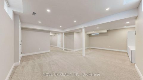 Photo 38 at 35 Lauderdale Drive, Patterson, Vaughan