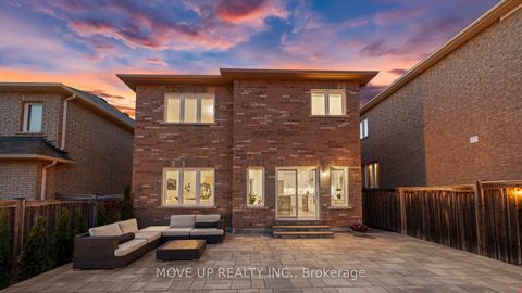 Photo 46 at 35 Lauderdale Drive, Patterson, Vaughan