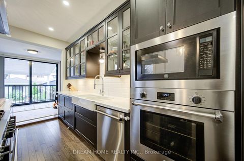 Photo 14 at 737 Shaw Street, Little Italy, Toronto
