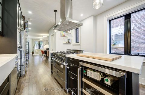 Photo 16 at 737 Shaw Street, Little Italy, Toronto