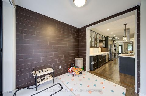 Photo 18 at 737 Shaw Street, Little Italy, Toronto