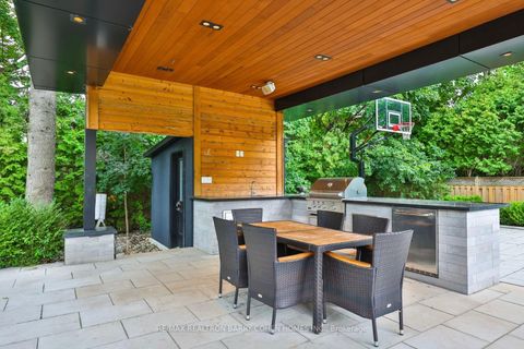 Photo 2 at 39 Arjay Crescent, York Mills, Toronto