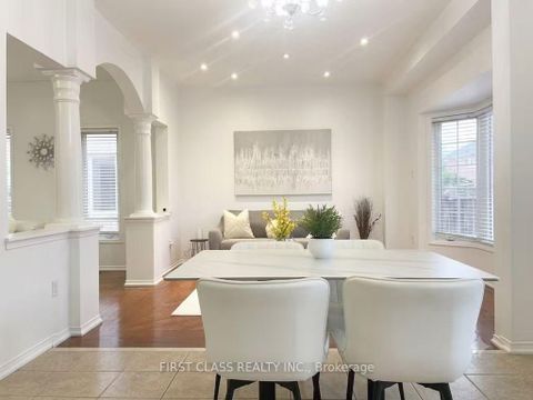 Photo 5 at 79 Carnoustie Crescent, Jefferson, Richmond Hill