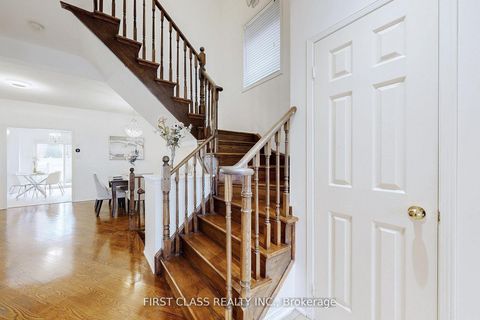 Photo 13 at 79 Carnoustie Crescent, Jefferson, Richmond Hill